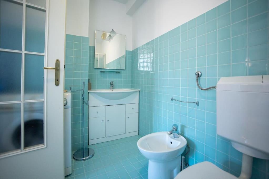 Torretta10 - Studio Apartment Triëst Buitenkant foto
