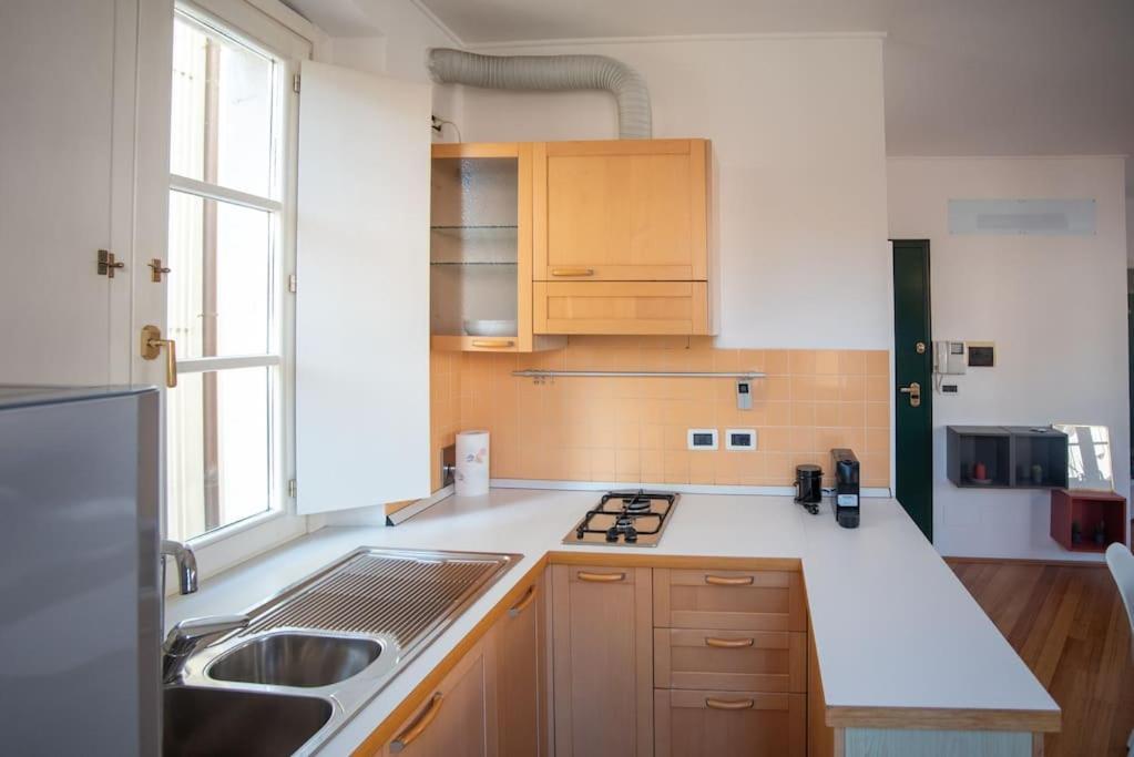 Torretta10 - Studio Apartment Triëst Buitenkant foto